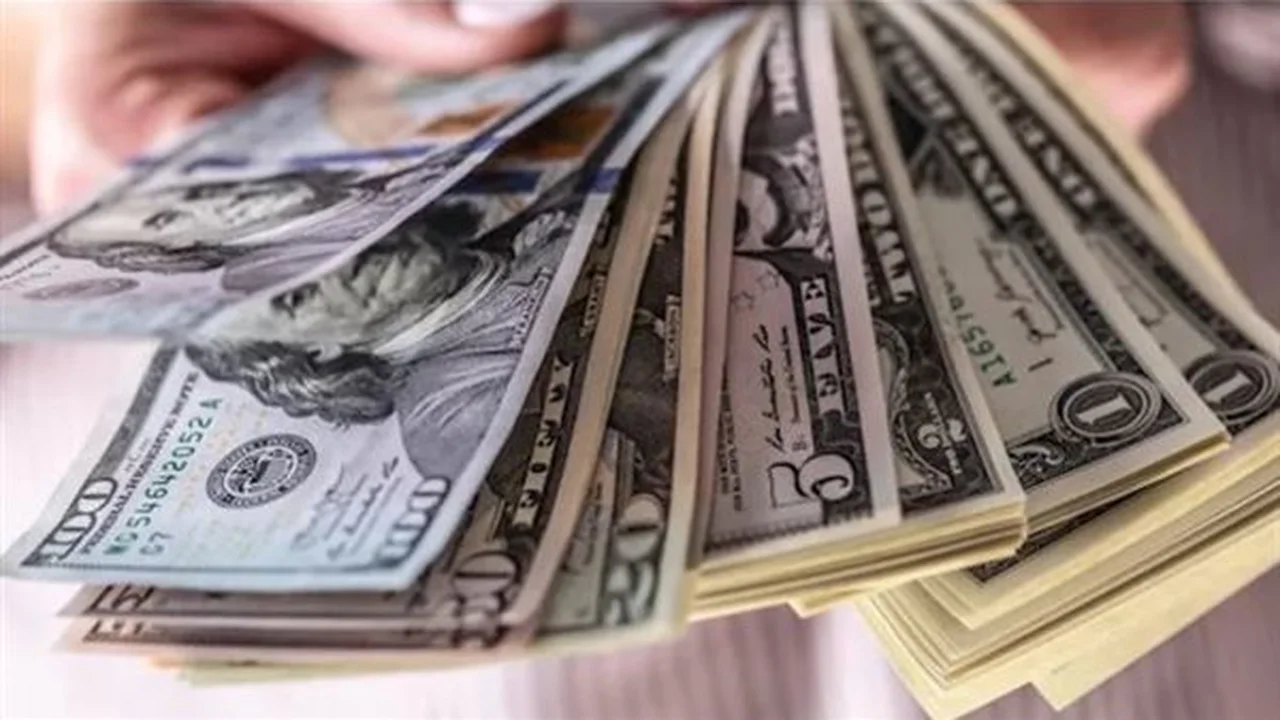 تحركات جديدة.. سعر صرف الدولار مقابل الجنيه في البنوك المصرية خلال تعاملات السبت